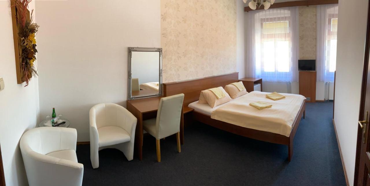 Pension Falko Cesky Krumlov Exterior photo