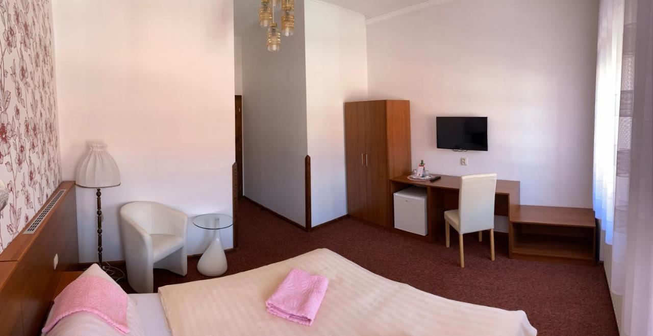 Pension Falko Cesky Krumlov Exterior photo