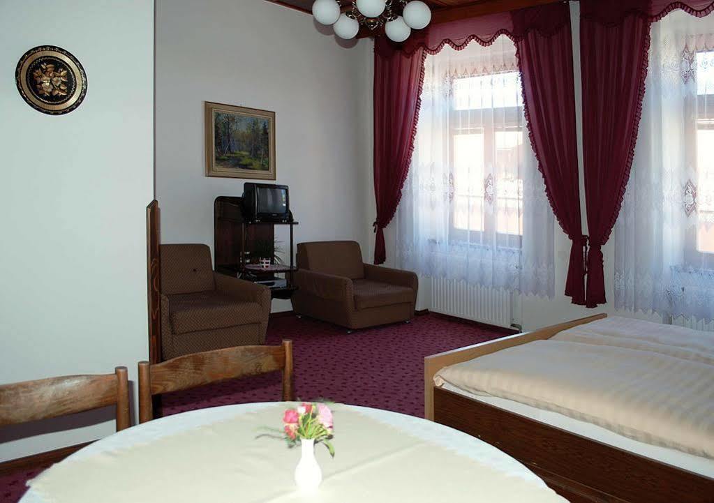 Pension Falko Cesky Krumlov Exterior photo